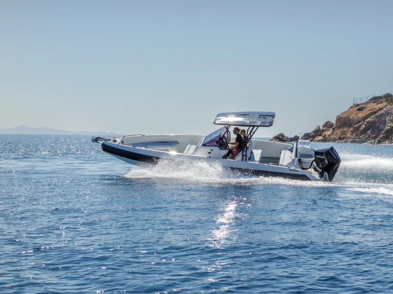 Noleggiare una  Iron 827 a Pórto Chéli