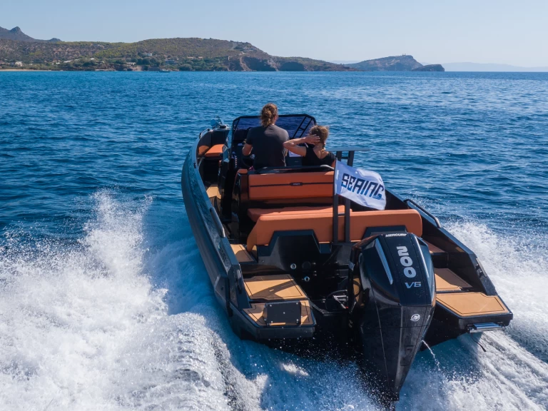 Noleggio Barca a motore  con patente nautica