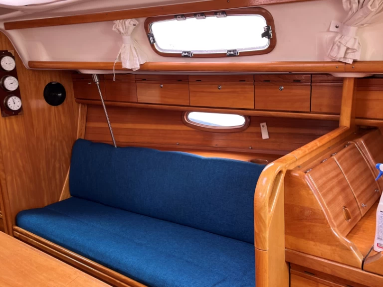 Noleggio a Isola – Bavaria Bavaria 33 Cruiser su SamBoat