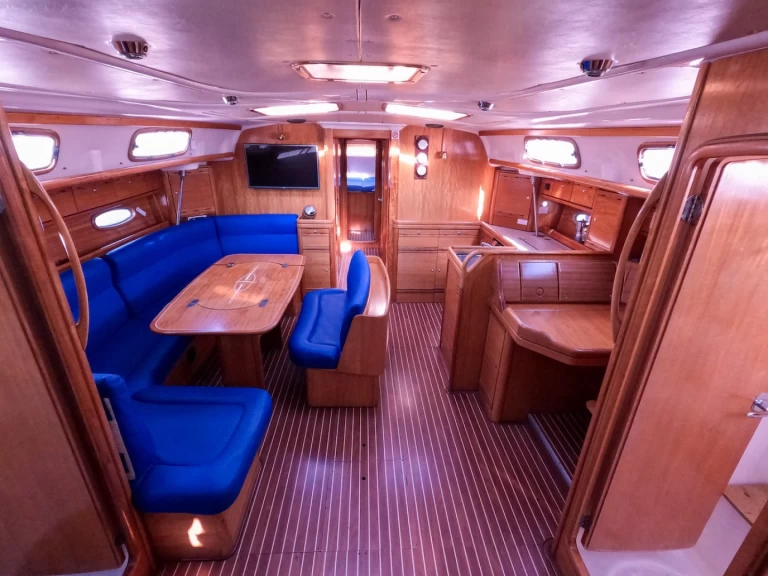 Noleggiare una Bavaria Bavaria 50 Cruiser a Isola