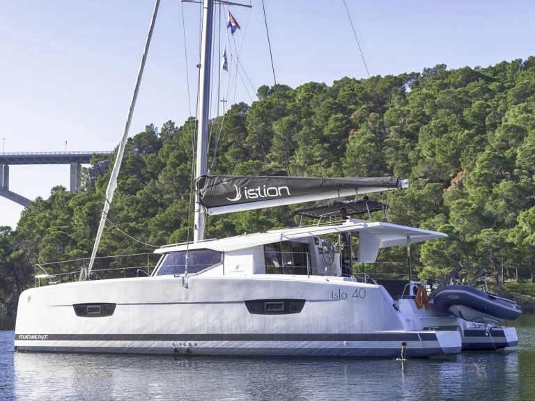 Noleggio Catamarano con o senza skipper Fountaine Pajot a Scardona
