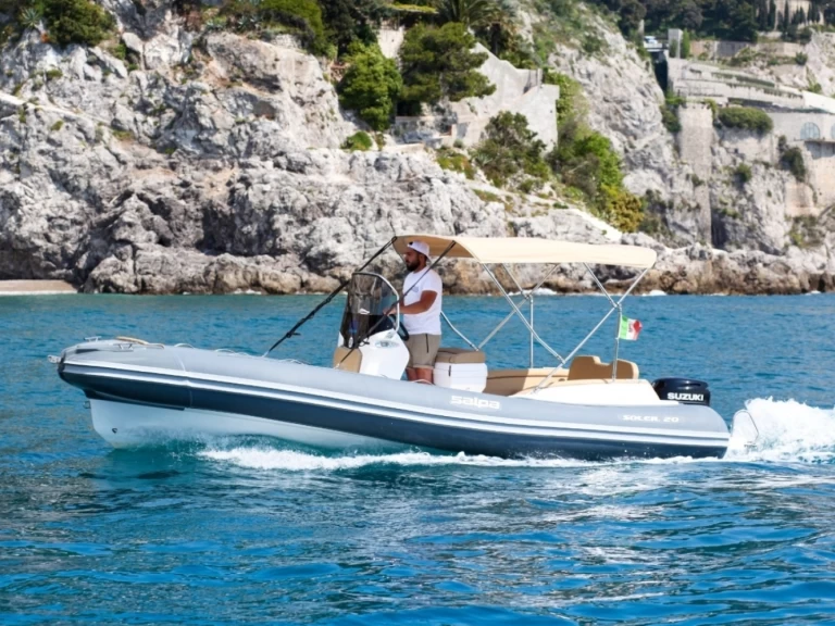 Noleggiare una Salpa Salpa Soleil 20 a Porto di Salerno