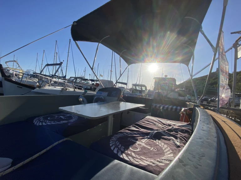 Noleggiare una Sonni vega Sport luxury a Cagliari