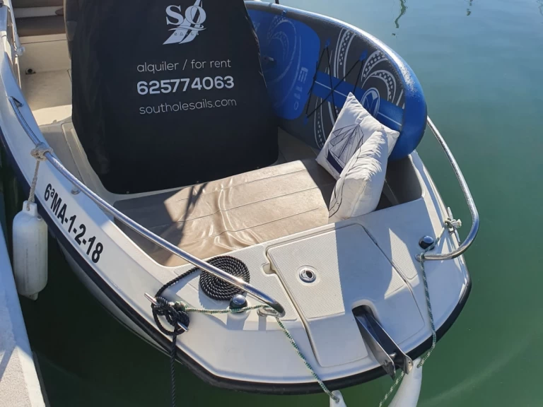 Quicksilver Activ 555 Open da affittare a  Estepona