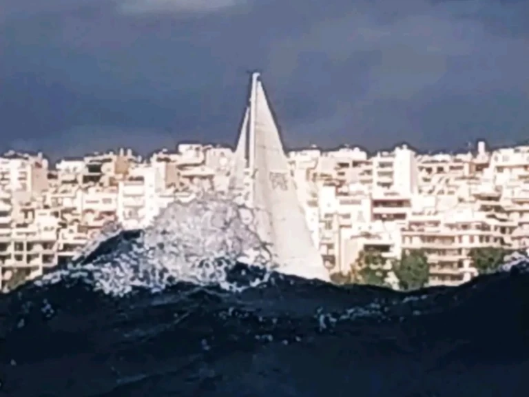 Noleggio barche Atene economico Grand Soleil 37 Race