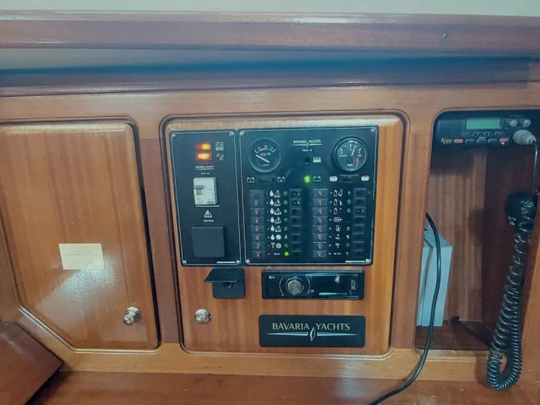 Noleggio barche Salamína economico Cruiser 40