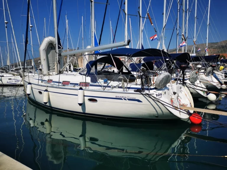 Noleggiare una Bavaria Bavaria 42 Cruiser a Trogir