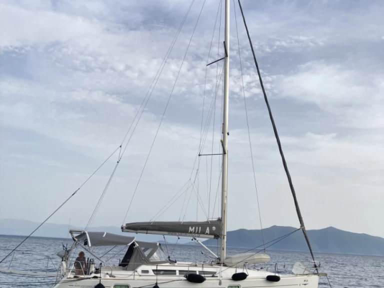 Jeanneau Sun Odyssey 42i da affittare a  Deme of Volos