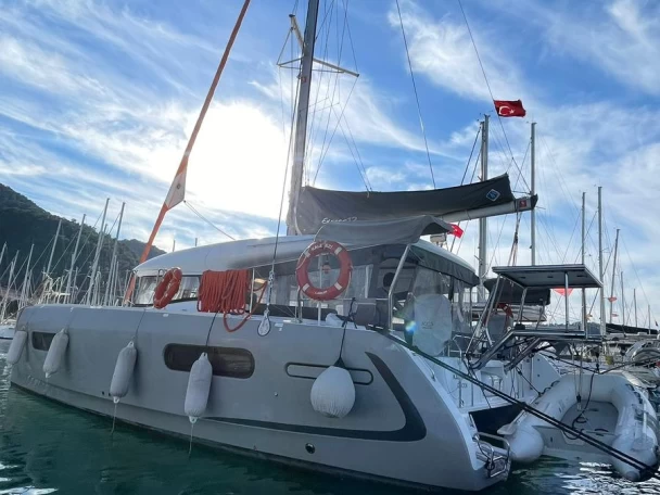 Catamarano a noleggio a Fethiye al miglior prezzo