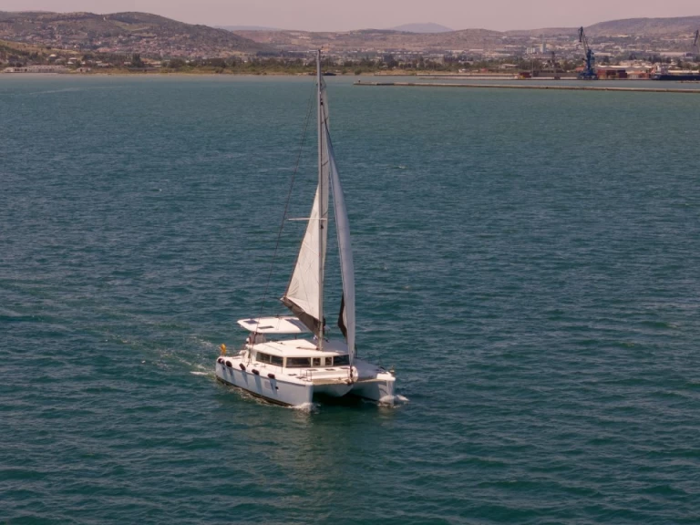 Noleggio Catamarano Lagoon con patente nautica