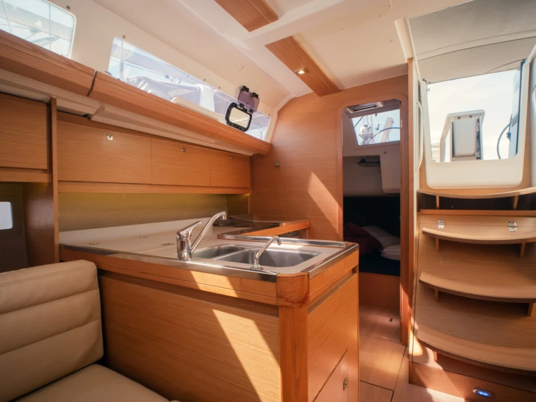 Barca a vela a noleggio a Olbia al miglior prezzo