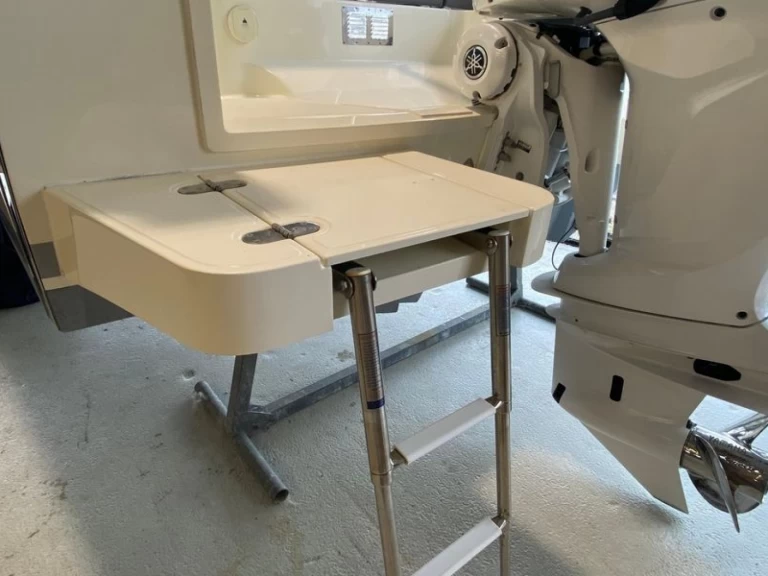 Barca a motore a noleggio a Lège-Cap-Ferret al miglior prezzo