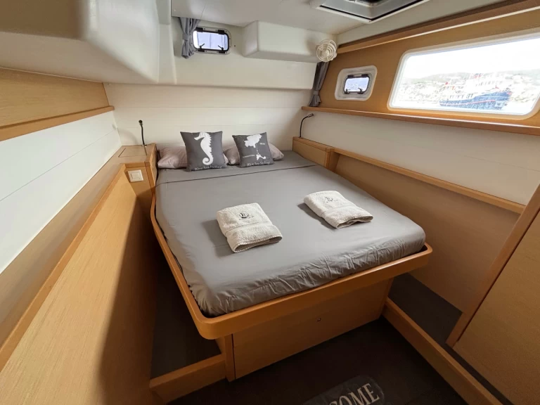 Noleggio barche Lagoon Lagoon 450 a Santa Eulària des Riu su Samboat