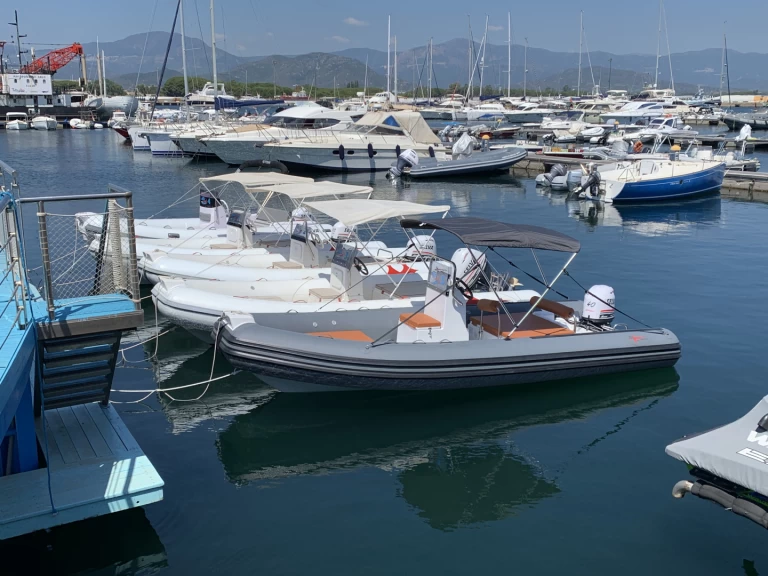 Noleggio barche AT Marine AT 590 a Arbatax su Samboat