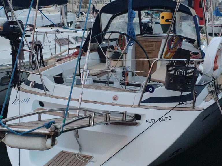 Noleggio barche Grand Soleil Grand Soleil 37 Race a Atene su Samboat