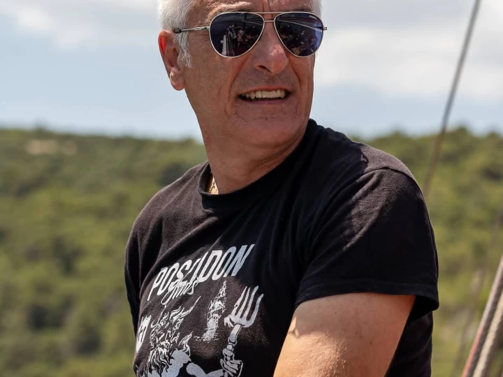 Noleggio Barca a motore Wooden boat con patente nautica