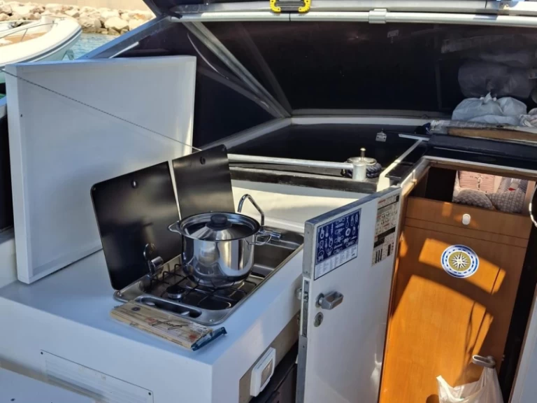 Noleggio barche Taranto economico Mochi 40