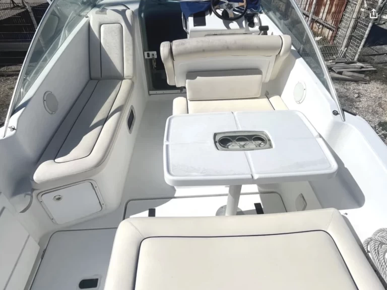 Noleggio Barca a motore a Bormes-les-Mimosas – Bénéteau Flyer 701