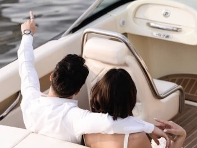 Noleggio Barca a motore con o senza skipper Chris Craft a Bang Kho laen