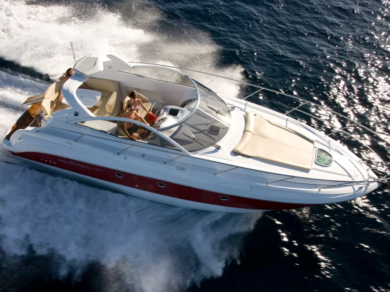 Noleggio Barca a motore Bénéteau con patente nautica