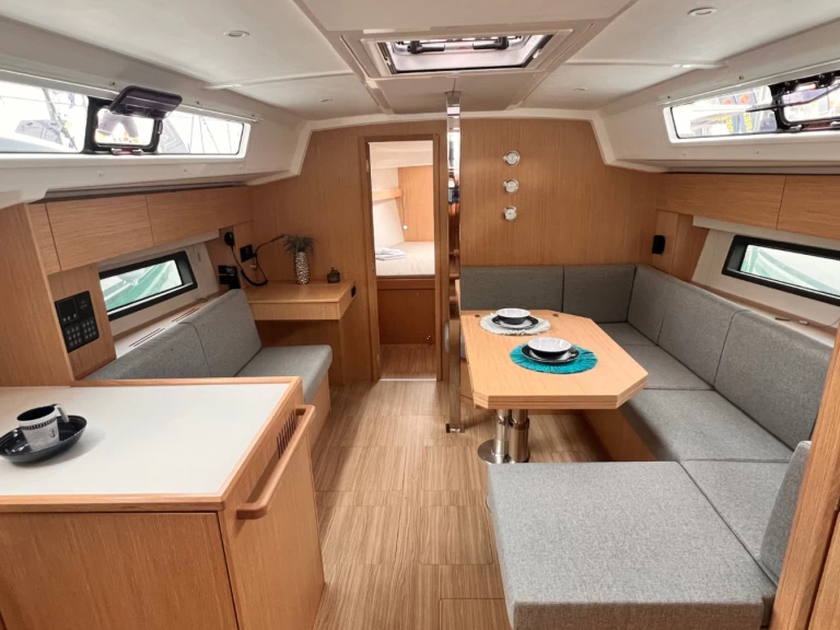 Noleggio Barca a vela Bavaria con patente nautica