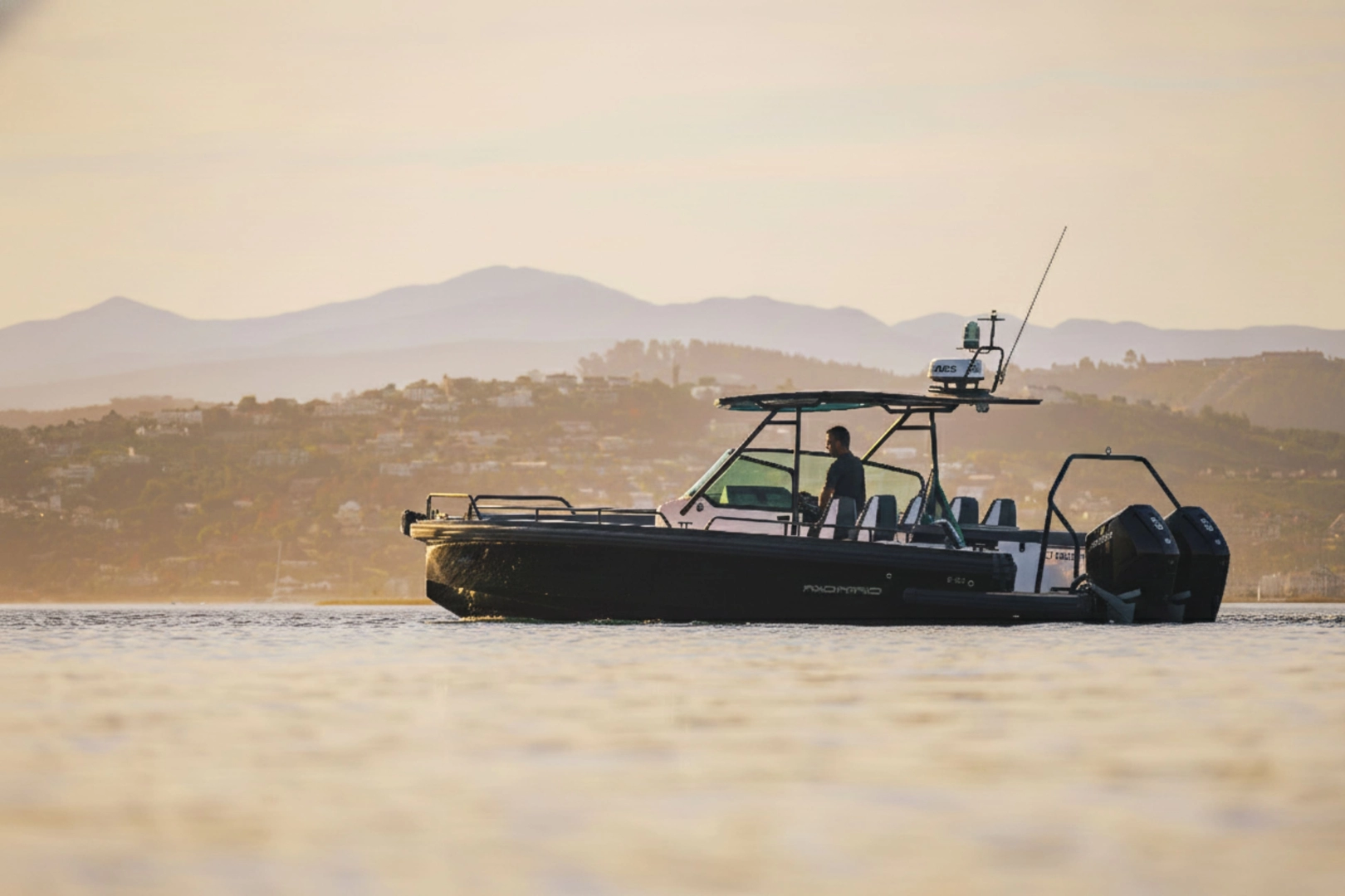 Noleggio Barca a motore a Marina de Lagos – Axopar 28 T-Top