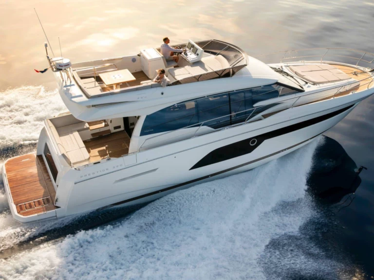Noleggio Barca a motore con o senza skipper Prestige Yachts a Beaulieu-sur-Mer