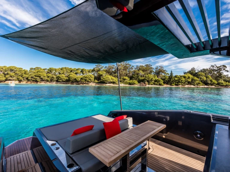 Noleggio a Monaco – Mazu Yachts 42 su SamBoat