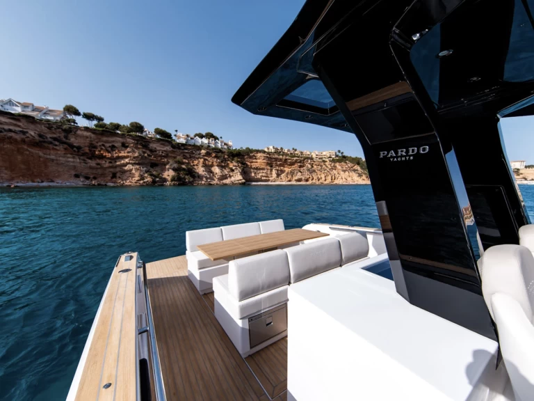 Noleggiare una Pardo Yachts Pardo 38 a Monaco