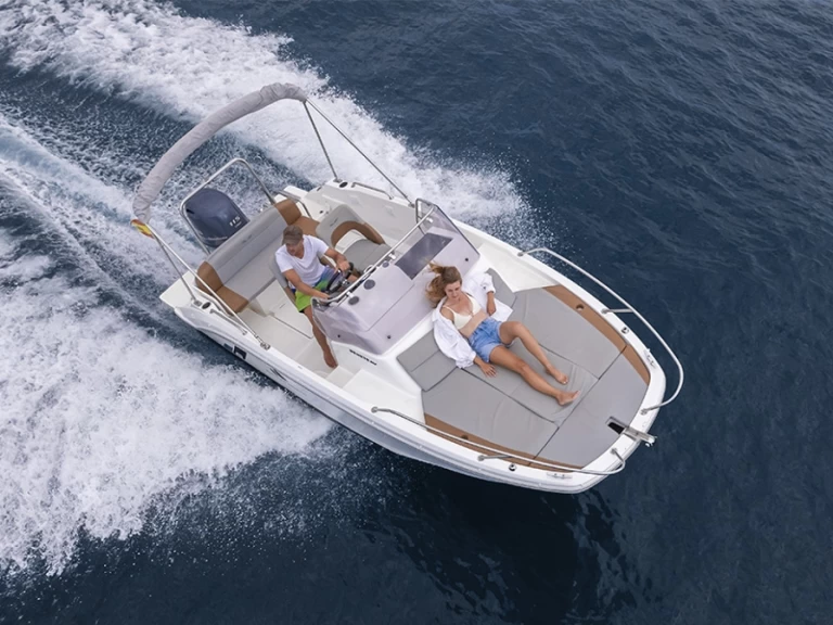 Noleggio barche Bénéteau Flyer 6 a Saint-Raphaël su Samboat