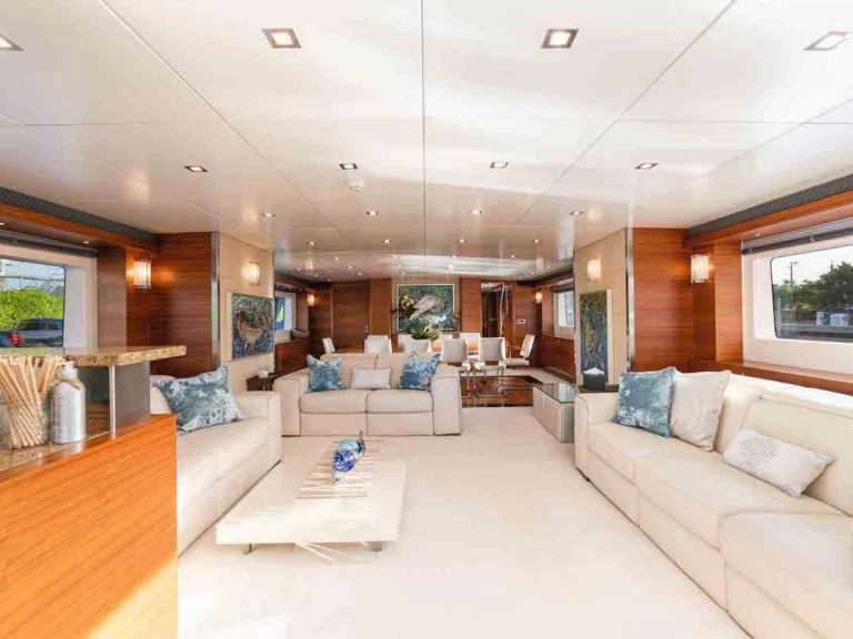 Noleggio barche Heesen SEA AXIS a Santo Martin su Samboat