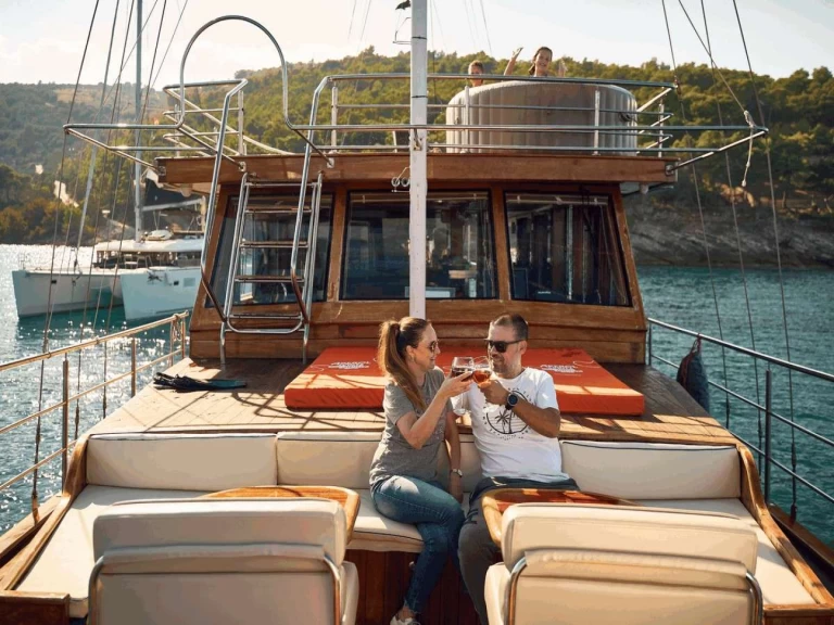 Noleggio barche Spalato economico TREBENNA