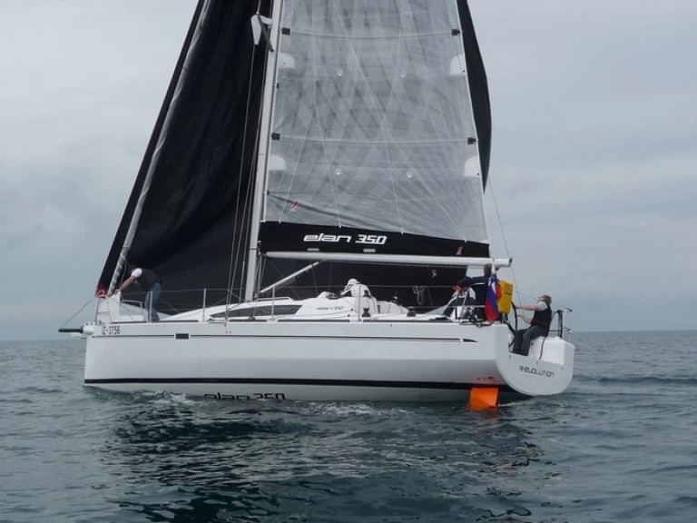 Elan Elan 350 Performance da affittare a  Zaravecchia (Biograd)