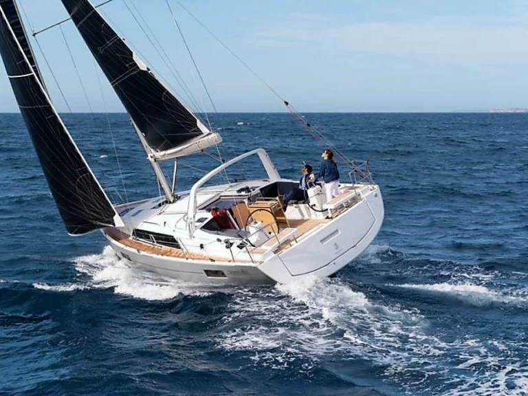 Noleggio Barca a vela Bénéteau con patente nautica