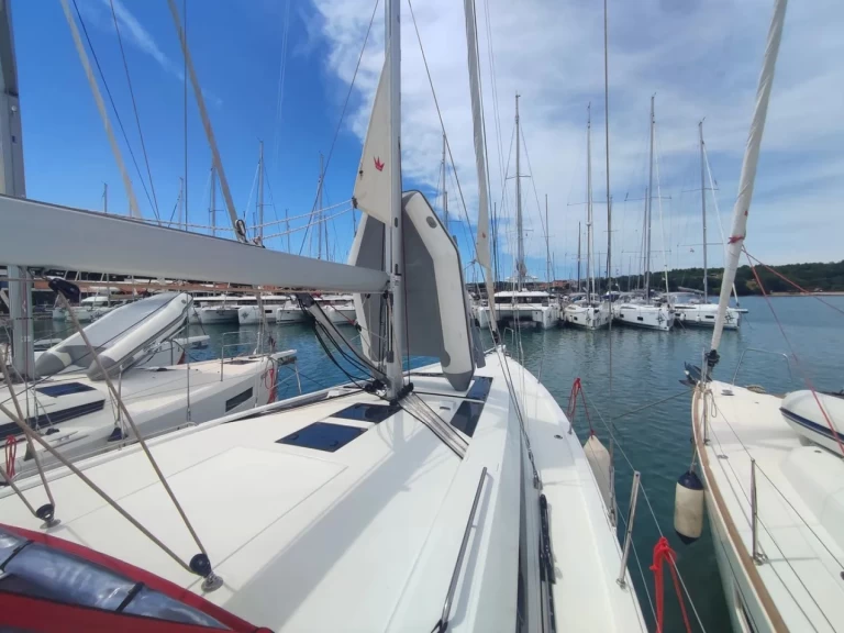 Noleggio Barca a vela con o senza skipper Bénéteau a Pomer