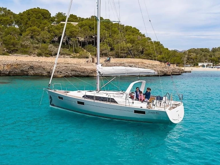 Noleggio Barca a vela con o senza skipper Bénéteau a Álimos