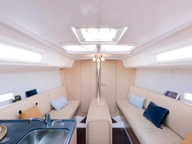 Barca a vela a noleggio a Capo d'Orlando al miglior prezzo