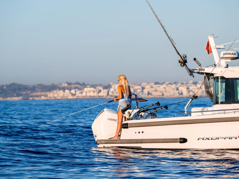 Noleggio barche Valletta economico Axopar 37 XC Cross Cabin