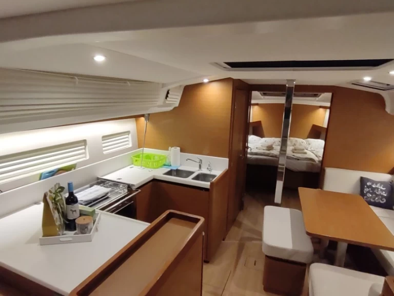 Noleggio barche Spalato economico Sun Odyssey 440