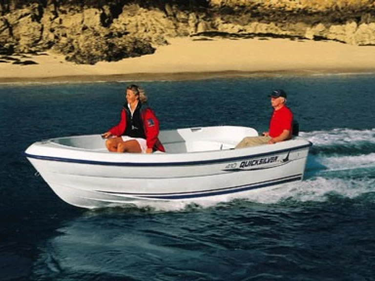 Noleggiare una Quicksilver Quicksilver 410 Fish a Marsiglia