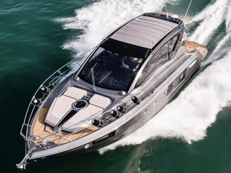 Noleggio barche Beaulieu-sur-Mer economico Cranchi M44 HT