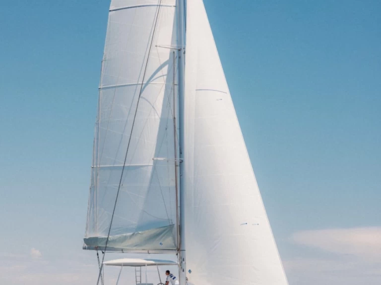 Noleggiare una Lagoon Lagoon 46 Iconic a Nisida