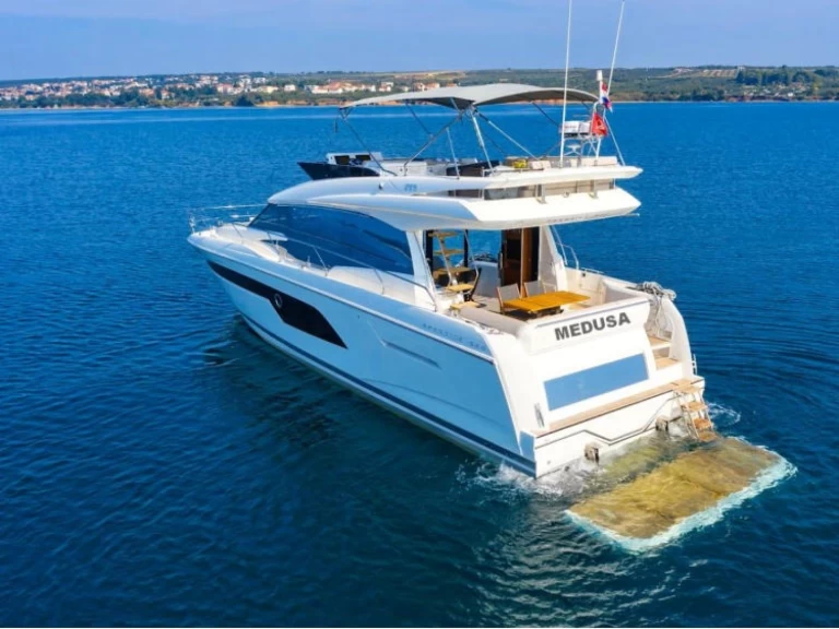 Noleggio a Spalato – Jeanneau Prestige 520 Flybridge - 3 + 1 cab. su SamBoat