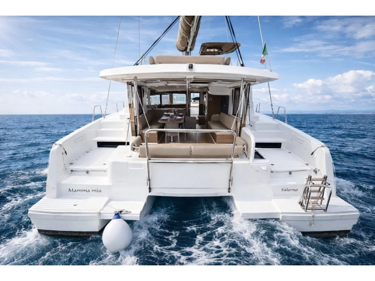 Noleggiare una Bali Bali 4.2 a Salerno