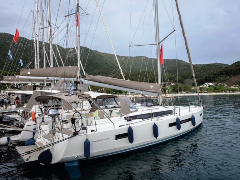 Noleggio a Neo Klima – Jeanneau Sun Odyssey 490 su SamBoat