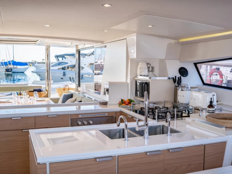 Noleggio Catamarano con o senza skipper Bali a Antibes