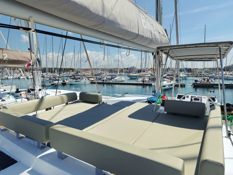 Noleggio Catamarano a Zaravecchia (Biograd) – Bali Bali Catspace Voile