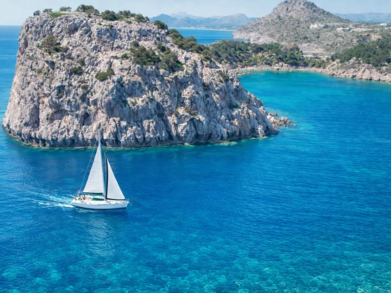 Noleggiare una Bénéteau First 45 F5 - 4 cab. a Rodi (Citta)