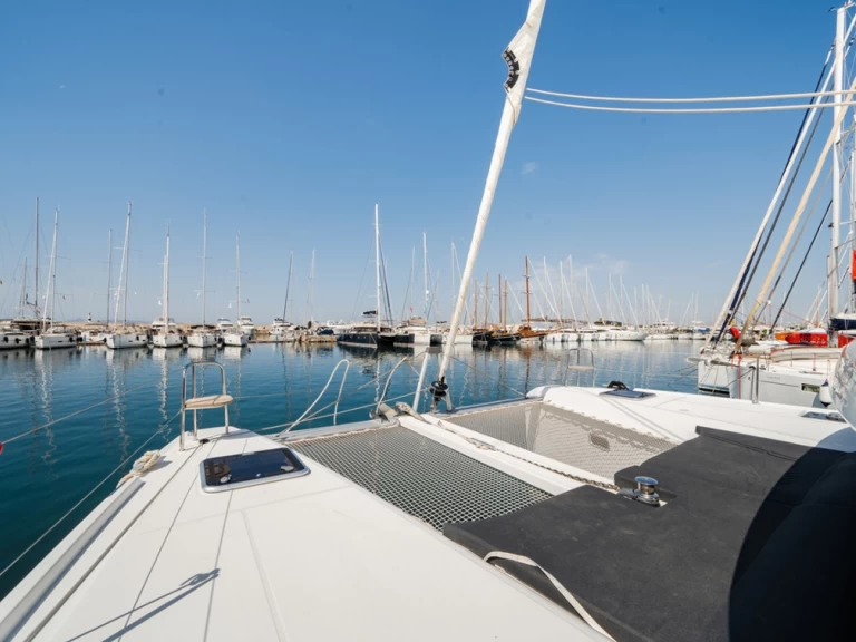 Catamarano a noleggio a Benítses al miglior prezzo