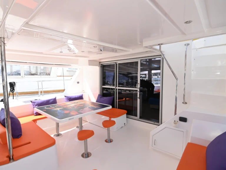 Noleggio Catamarano Leopard Catamarans / Robertson & Caine con patente nautica